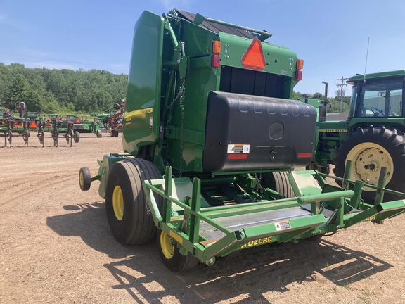 2018 John Deere 460M Baler/Round