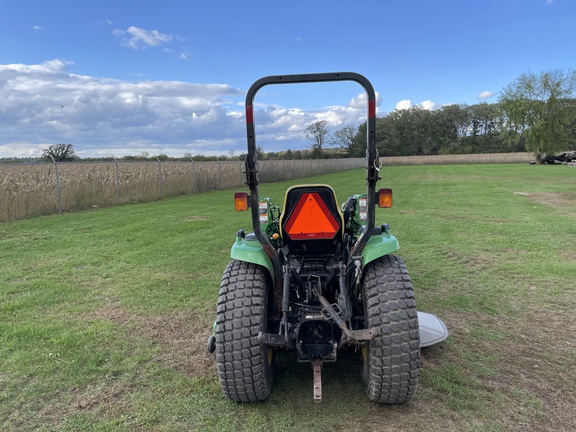 2007 John Deere 3320 Tractor Compact