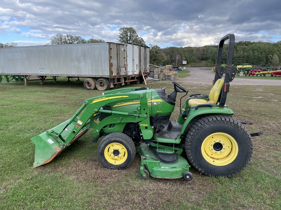 2007 John Deere 3320 Tractor Compact