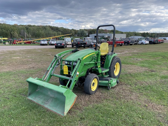 2007 John Deere 3320 Tractor Compact