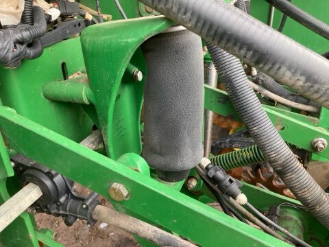 2011 John Deere 1770NT CCS Planter