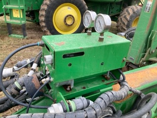 2011 John Deere 1770NT CCS Planter