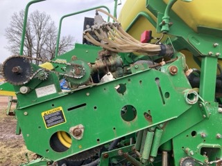 2011 John Deere 1770NT CCS Planter