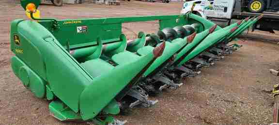 2010 John Deere 608C StalkMaster Header Corn Head