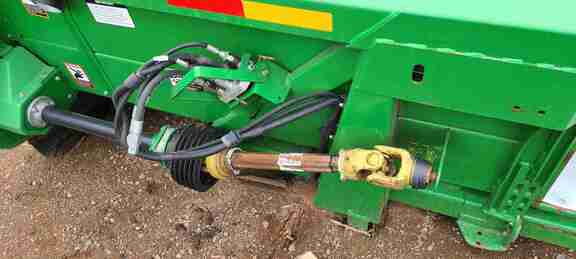 2010 John Deere 608C StalkMaster Header Corn Head