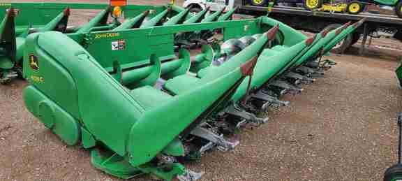 2010 John Deere 608C StalkMaster Header Corn Head