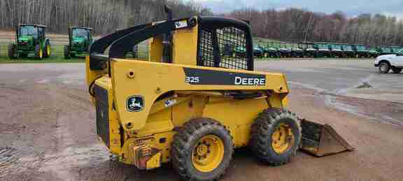 2008 John Deere 325 Skid Steer Loader