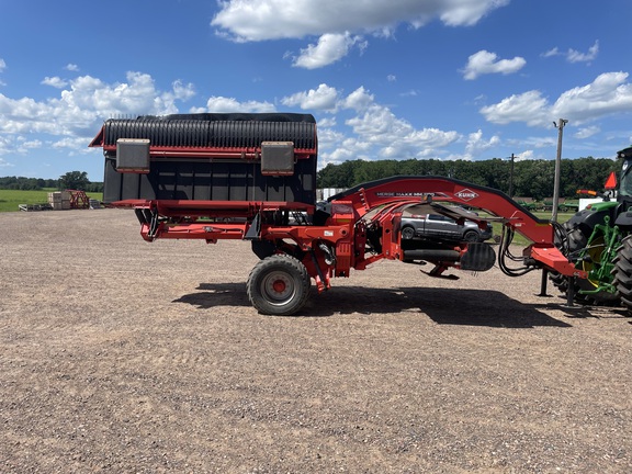 Kuhn MM1100 Hay Merger