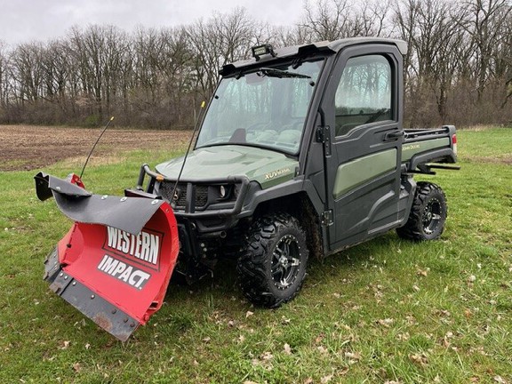 2018 John Deere XUV 835R ATV