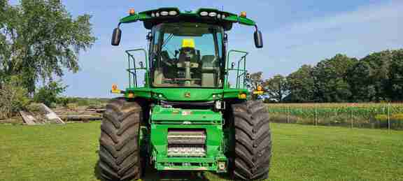 2022 John Deere 9800 Forage Harvester