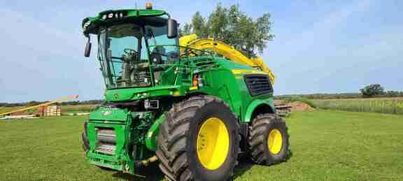 2022 John Deere 9800 Forage Harvester