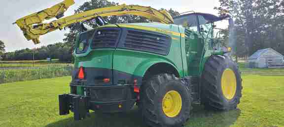 2022 John Deere 9800 Forage Harvester