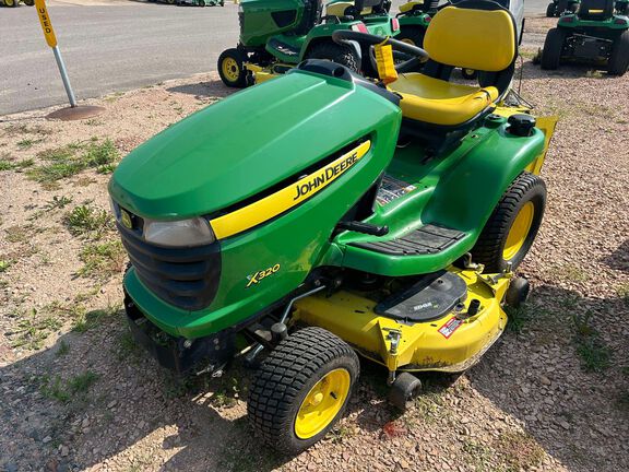 2011 John Deere X320 Garden Tractor