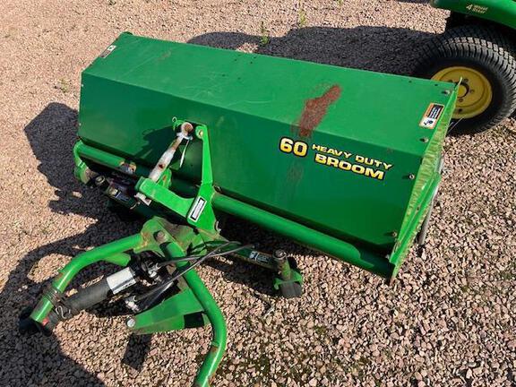 2015 John Deere 1575 Mower/Front Deck