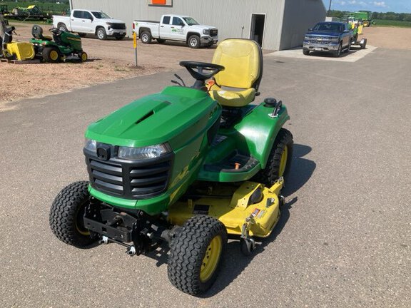 2013 John Deere X738 Garden Tractor