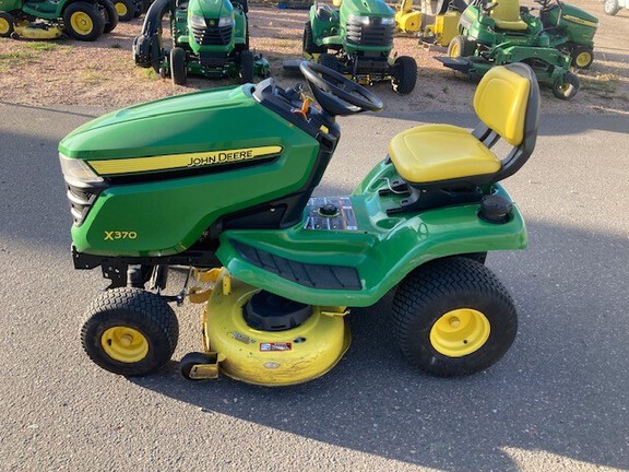 2016 John Deere X370 Garden Tractor