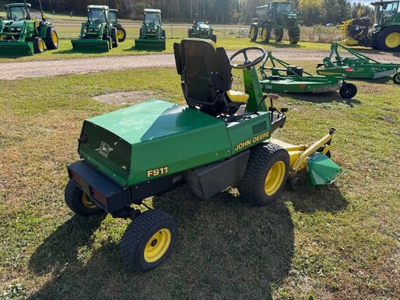 2000 John Deere F911 Mower/Front Deck