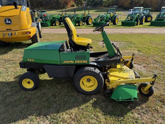 2000 John Deere F911 Mower/Front Deck