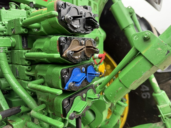 2021 John Deere 7R 230 Tractor