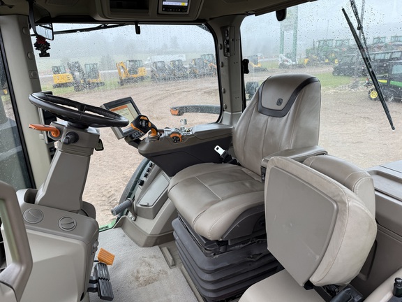 2021 John Deere 7R 230 Tractor