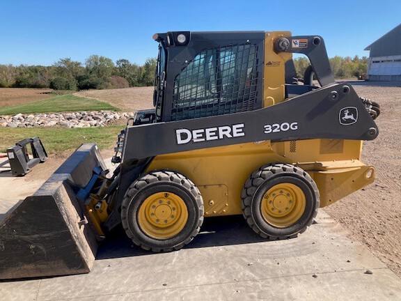 2019 John Deere 320G Skid Steer Loader