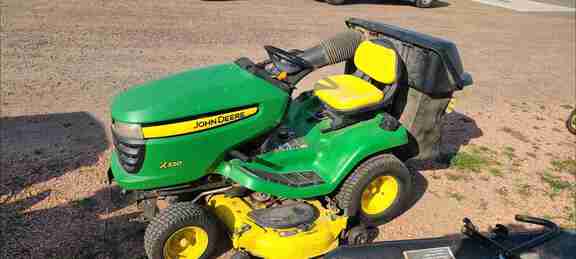 2010 John Deere X320 Garden Tractor