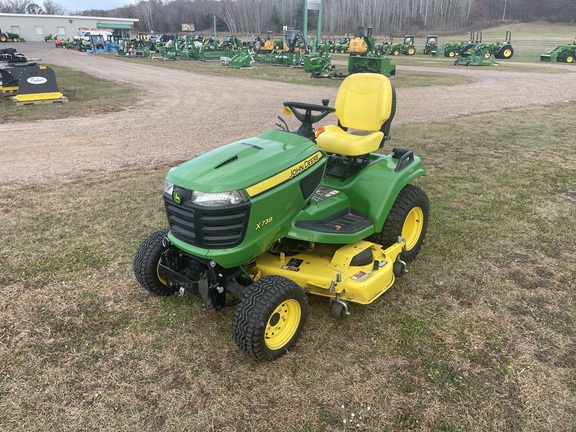 2016 John Deere X738 Garden Tractor