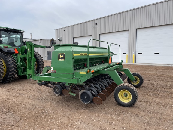 1999 John Deere 1560 Drill