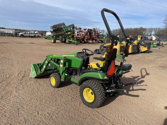 2021 John Deere 1025R Tractor Compact