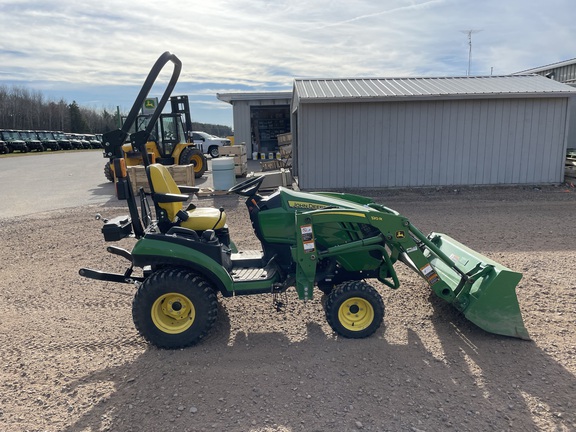 2021 John Deere 1025R Tractor Compact