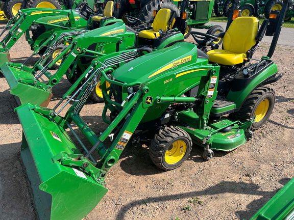 2019 John Deere 1025R Tractor Compact