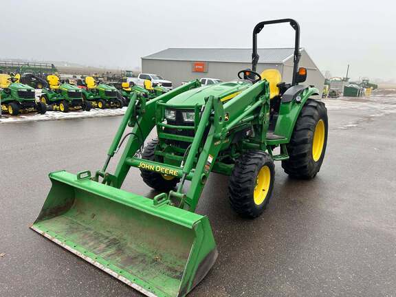 2017 John Deere 4066R Tractor Compact