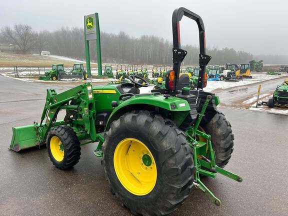 2017 John Deere 4066R Tractor Compact