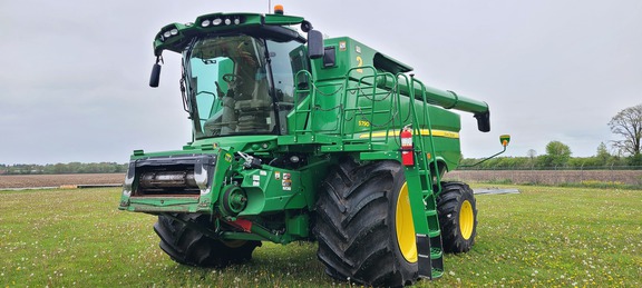 2020 John Deere S790 Combine