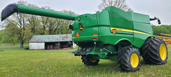2020 John Deere S790 Combine