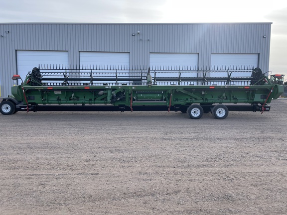 2024 John Deere RD40F Header Combine