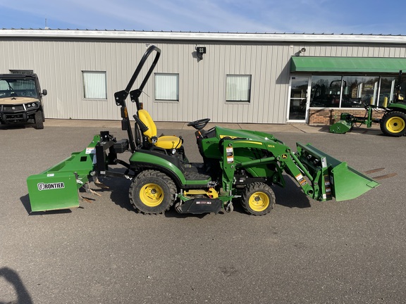 2022 John Deere 1025R Tractor Compact