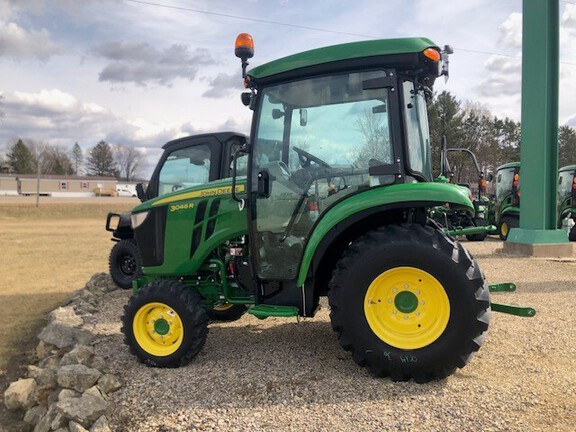2023 John Deere 3046R Tractor Compact