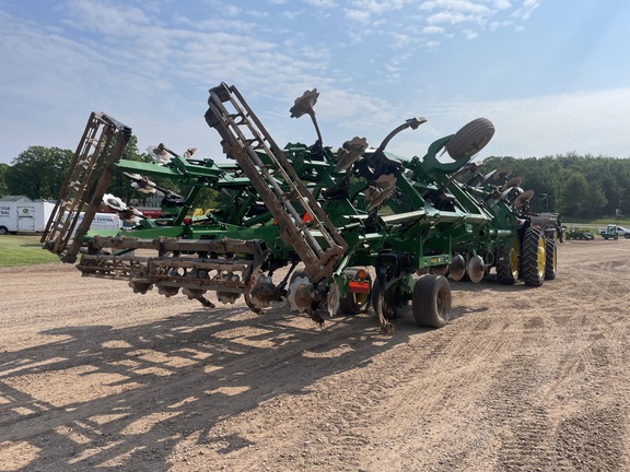 2018 John Deere 2730 Disk Ripper