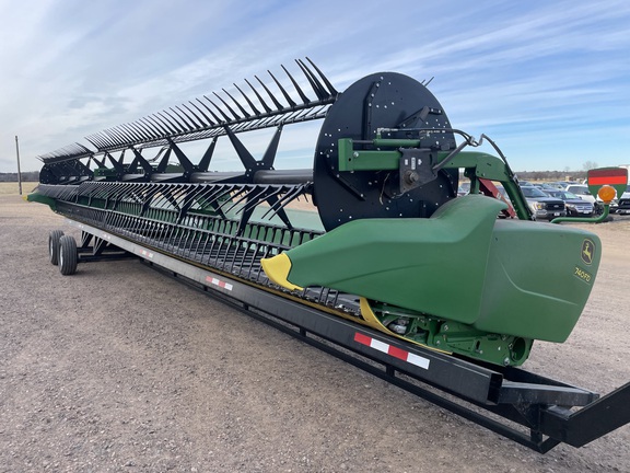 2020 John Deere 740FD Header Combine