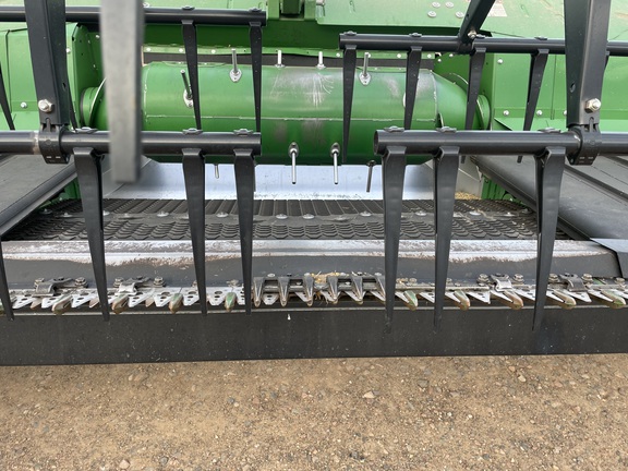 2020 John Deere 740FD Header Combine