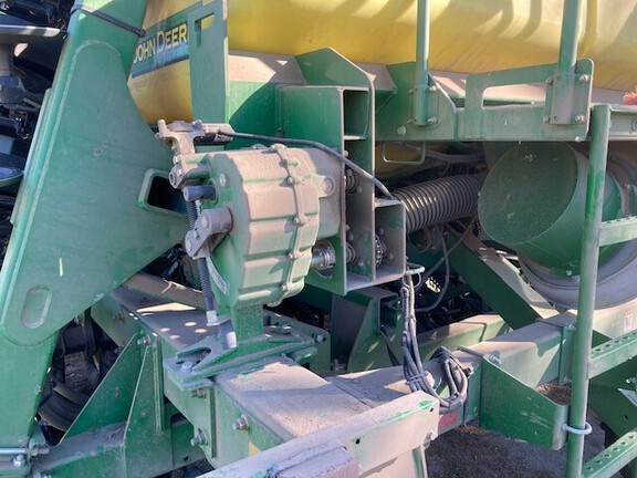 2012 John Deere 1990 Air Seeder