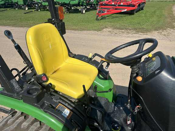 2015 John Deere 2025R Tractor Compact