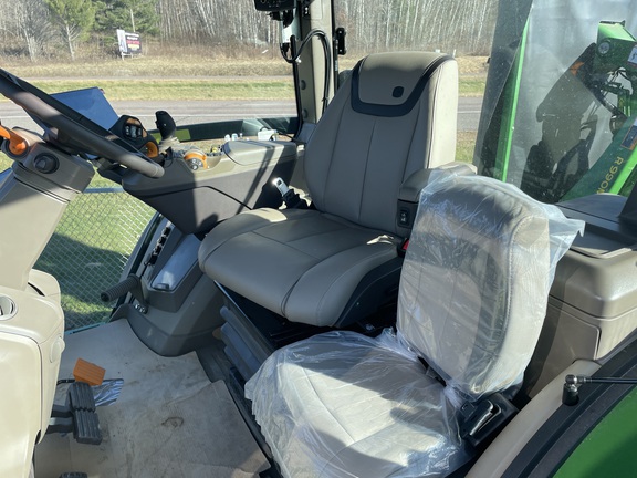 2024 John Deere 7R 310 Tractor