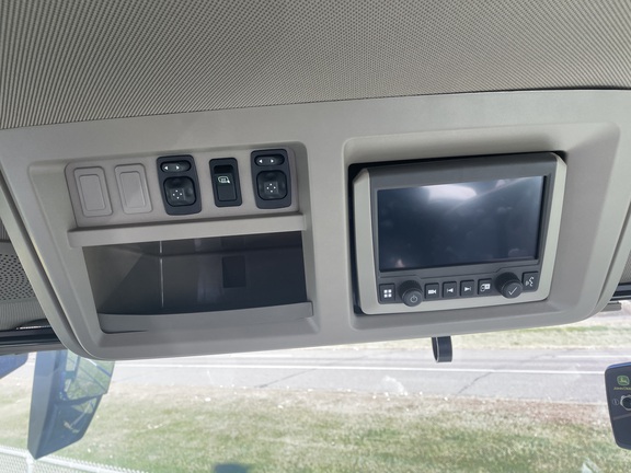 2024 John Deere 7R 310 Tractor