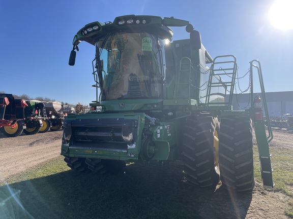 2021 John Deere S780 Combine