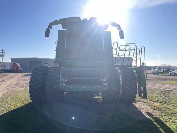 2021 John Deere S780 Combine