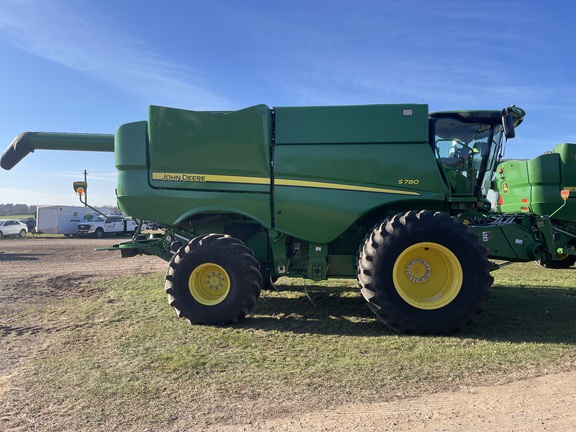 2021 John Deere S780 Combine