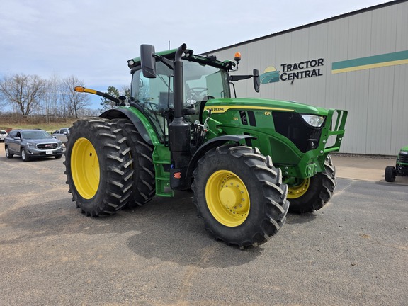 2022 John Deere 6R 155 Tractor
