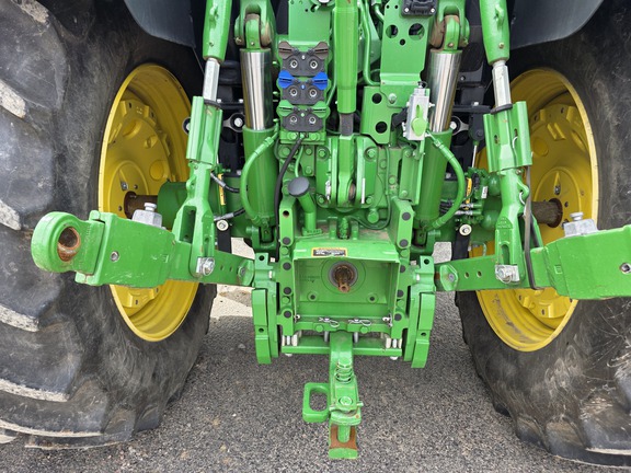 2022 John Deere 6R 155 Tractor